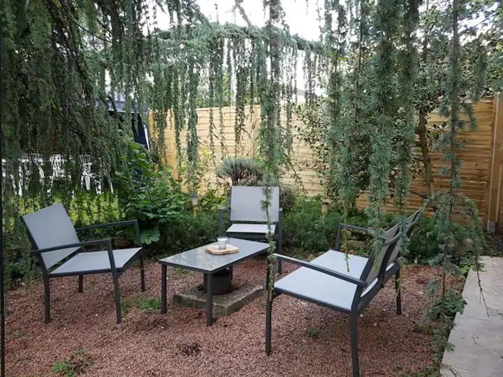 Maison Centre-Ville Calme Avec Jardin Лон-ле-Соньє Екстер'єр фото